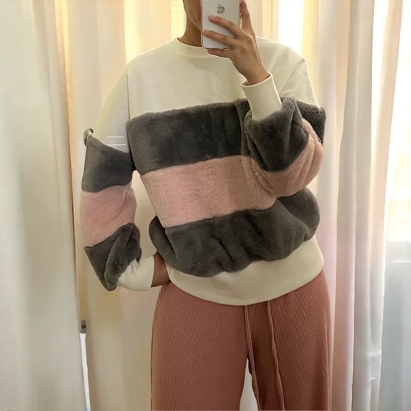 NWT Korean Colorblock Sweater - Picture 2 of 5